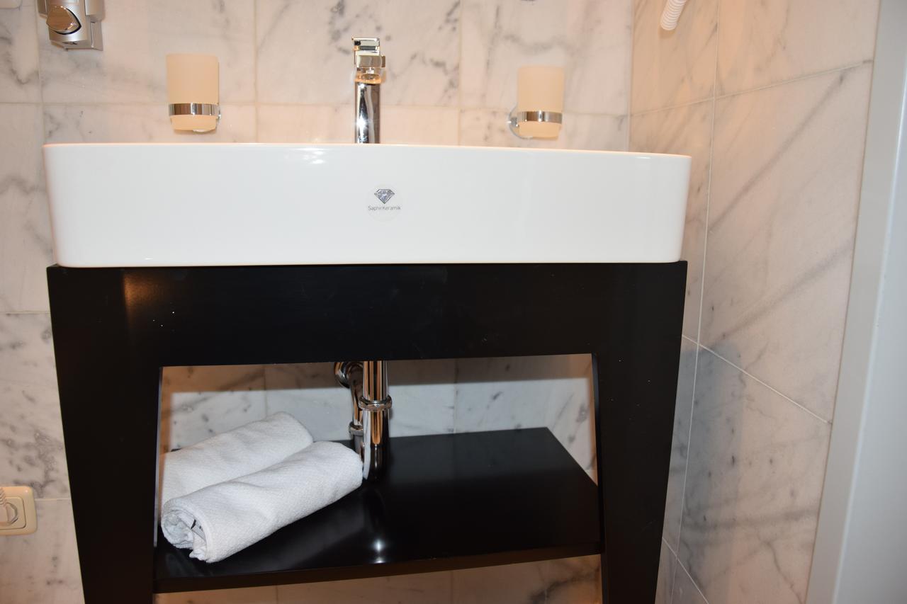 Atel Hotel Lasserhof Salzburg Bagian luar foto
